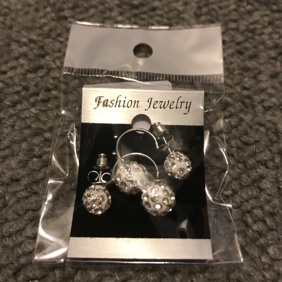 Fashion jewelry Earrings in sterling silver. NWT - Picture 5 of 5